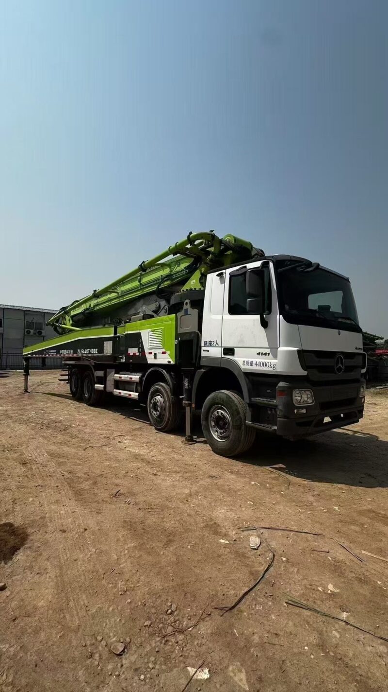 Pre-Owned 2019 Mercedes-Benz 56M Concrete Pump Truck – Excellent Condition