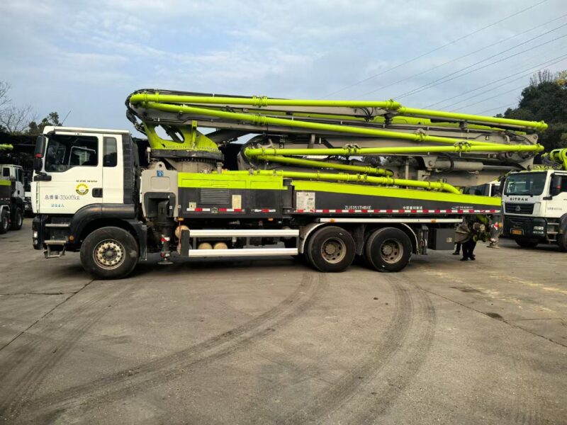 2021 Zoomlion Sinotruk 50m Boom Pump Truck – **Meticulously Refurbished | Only 60,000m³ Output | Like-New Condition