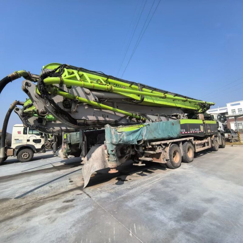 Pre-Owned 2021 Zoomlion-Sinotruk 59m Boom Pump Trucks (Dual Options: China V & China VI Standards)