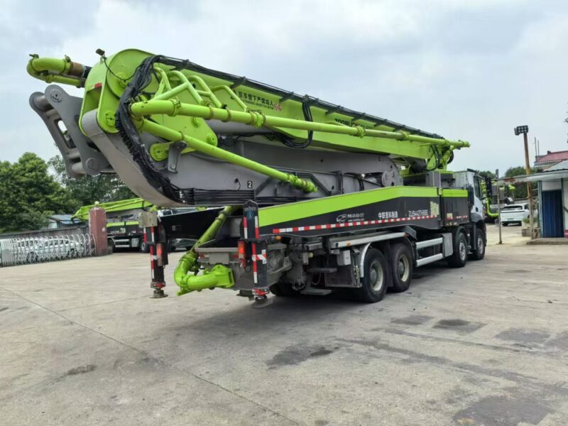 Used Zoomlion Mercedes-Benz 59m Concrete Pump Truck for Sale – 30,000 km