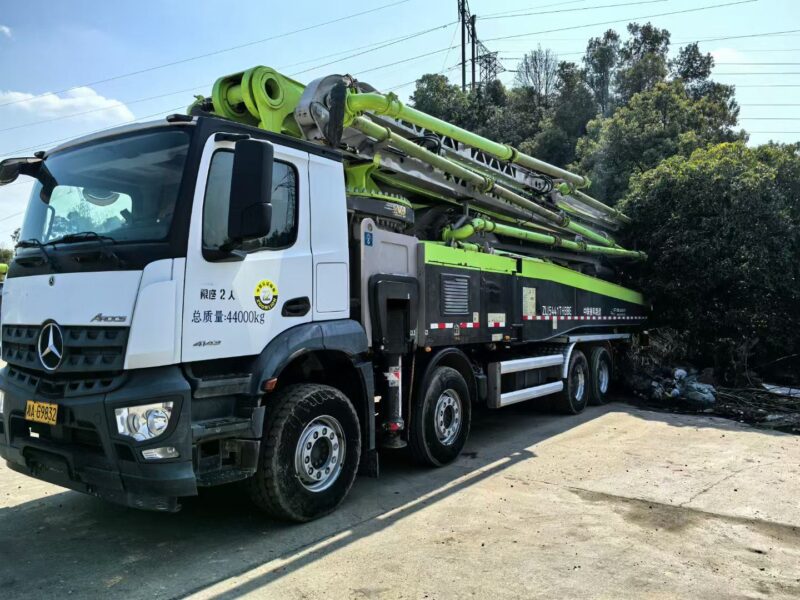 2021 Zoomlion Mercedes-Benz 62m Boom Pump Truck – "Lingyun Series" | Low Hours | Dual Systems | Legal & Ready for Export!