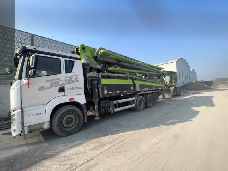 2021 Zoomlion ZLJ5440THB 47X-6RZ Concrete Pump Truck