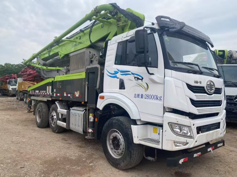 Premium Used Zoomlion 43m Concrete Pump Truck (2023 Model)