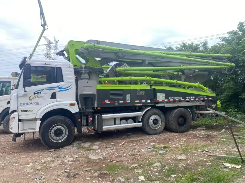 Premium Used Zoomlion 43m Concrete Pump Truck (2023 Model)